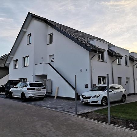バート・エーンハウゼンModern Wohnen I Parkplatz I Wlan I Netflix I Balkon I 6 Schlafplaetzeアパートメント エクステリア 写真