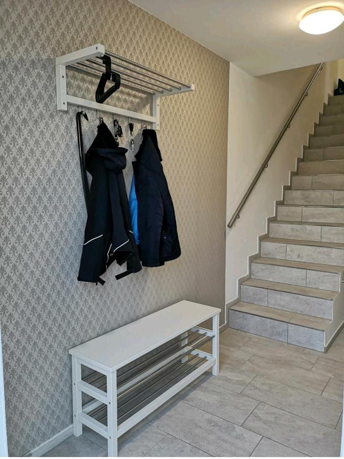 バート・エーンハウゼンModern Wohnen I Parkplatz I Wlan I Netflix I Balkon I 6 Schlafplaetzeアパートメント エクステリア 写真